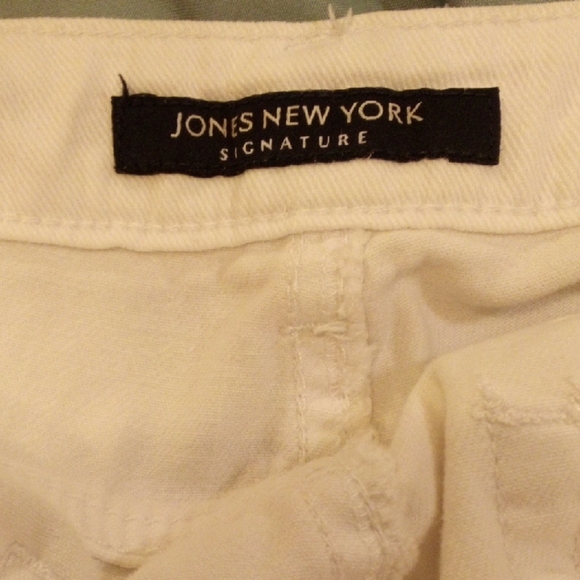 Jones New York White Jean Shorts for Men - Picture 5 of 7